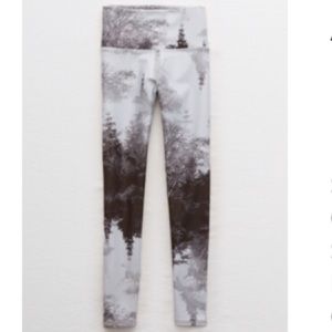 🌈Aerie Move Printed Legging